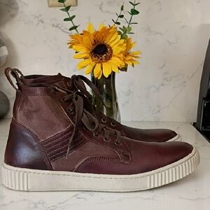 John Varvatos Men's Brown Leather Chukka Boots with Cream Sole